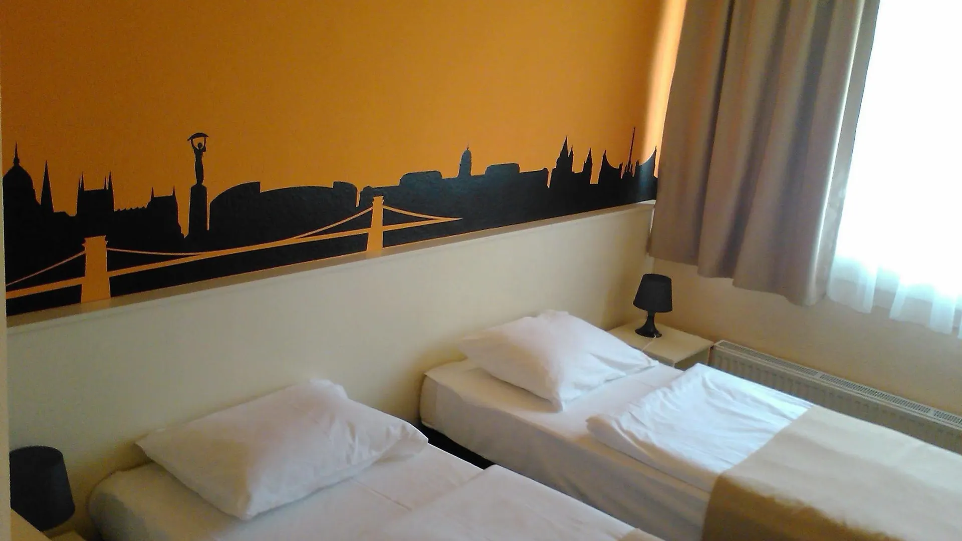 ***  Hotel Pest Inn Budapest Ungarn