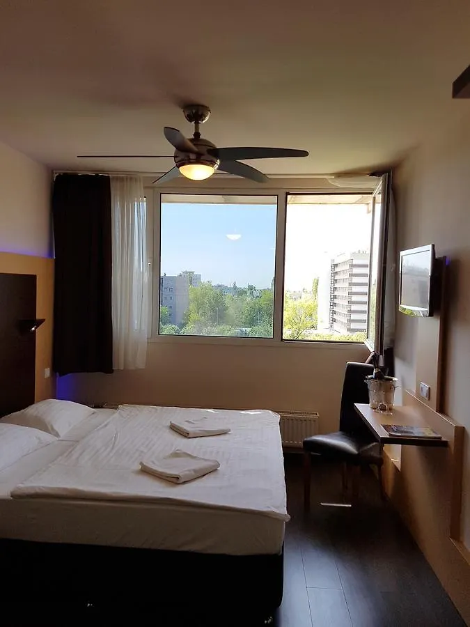 Hotel Pest Inn Budapest Ungarn