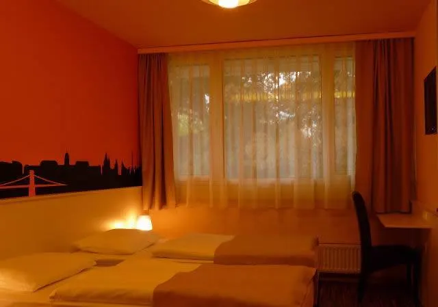 Hotel Pest Inn Budapest