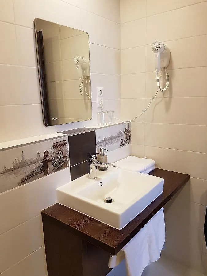 Hotel Pest Inn Budapest